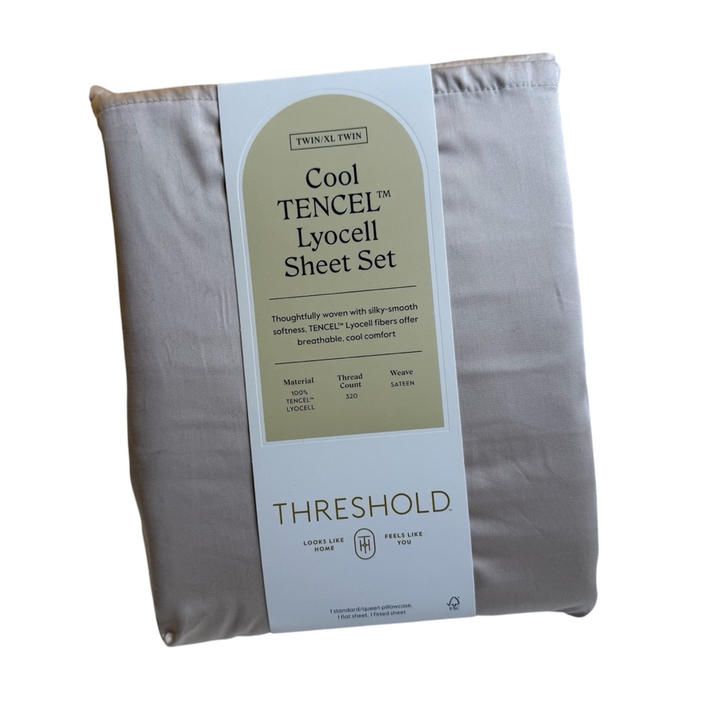 NWT Threshold Tencel Bed Sheets